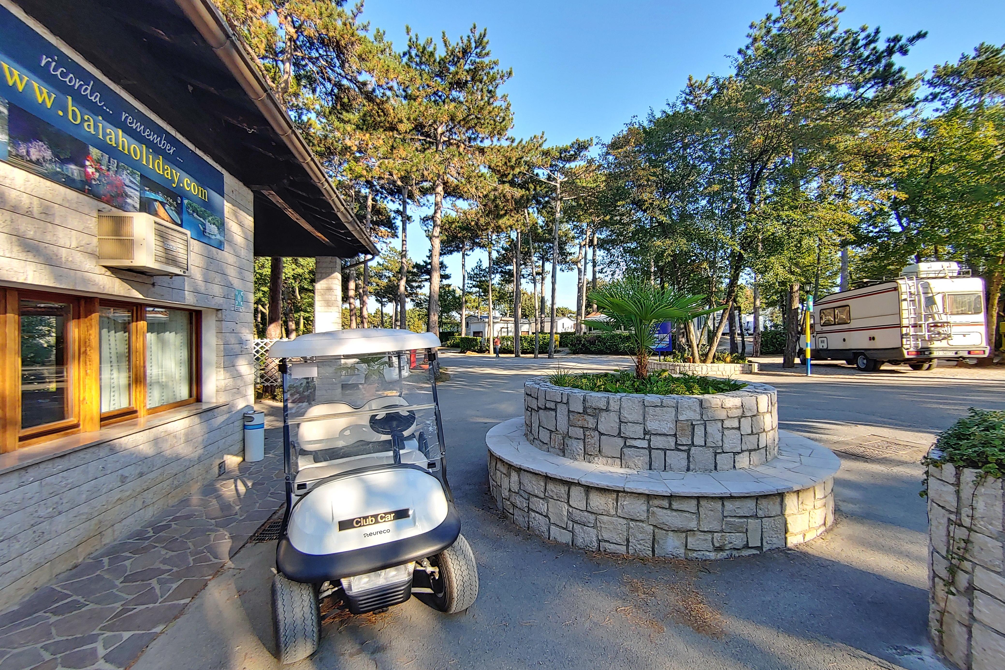 Camping Village Mare Pineta Sistiana Eksteriør billede