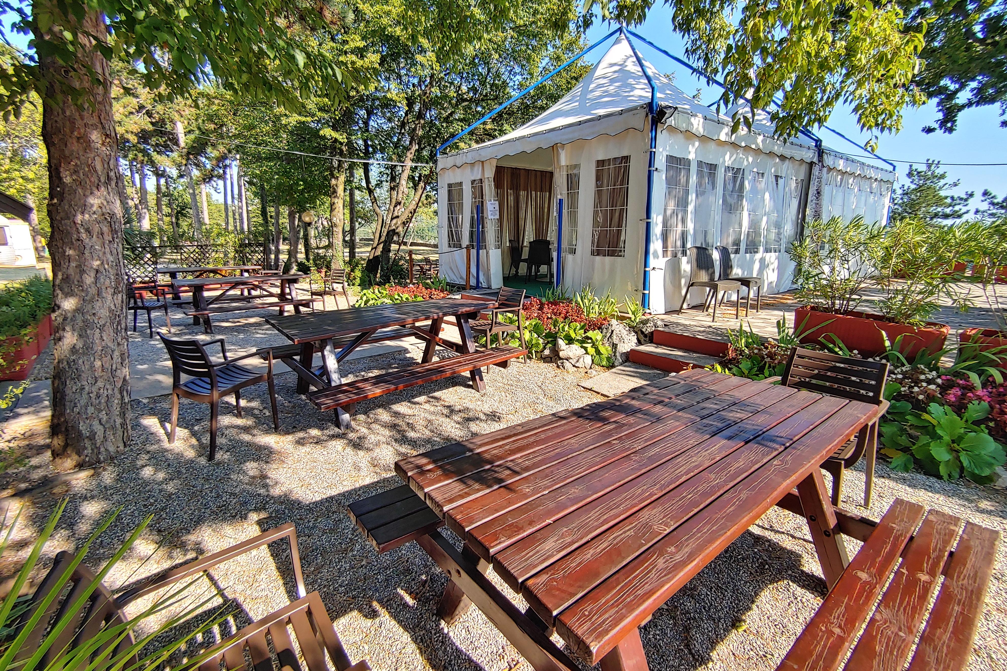 Camping Village Mare Pineta Sistiana Eksteriør billede