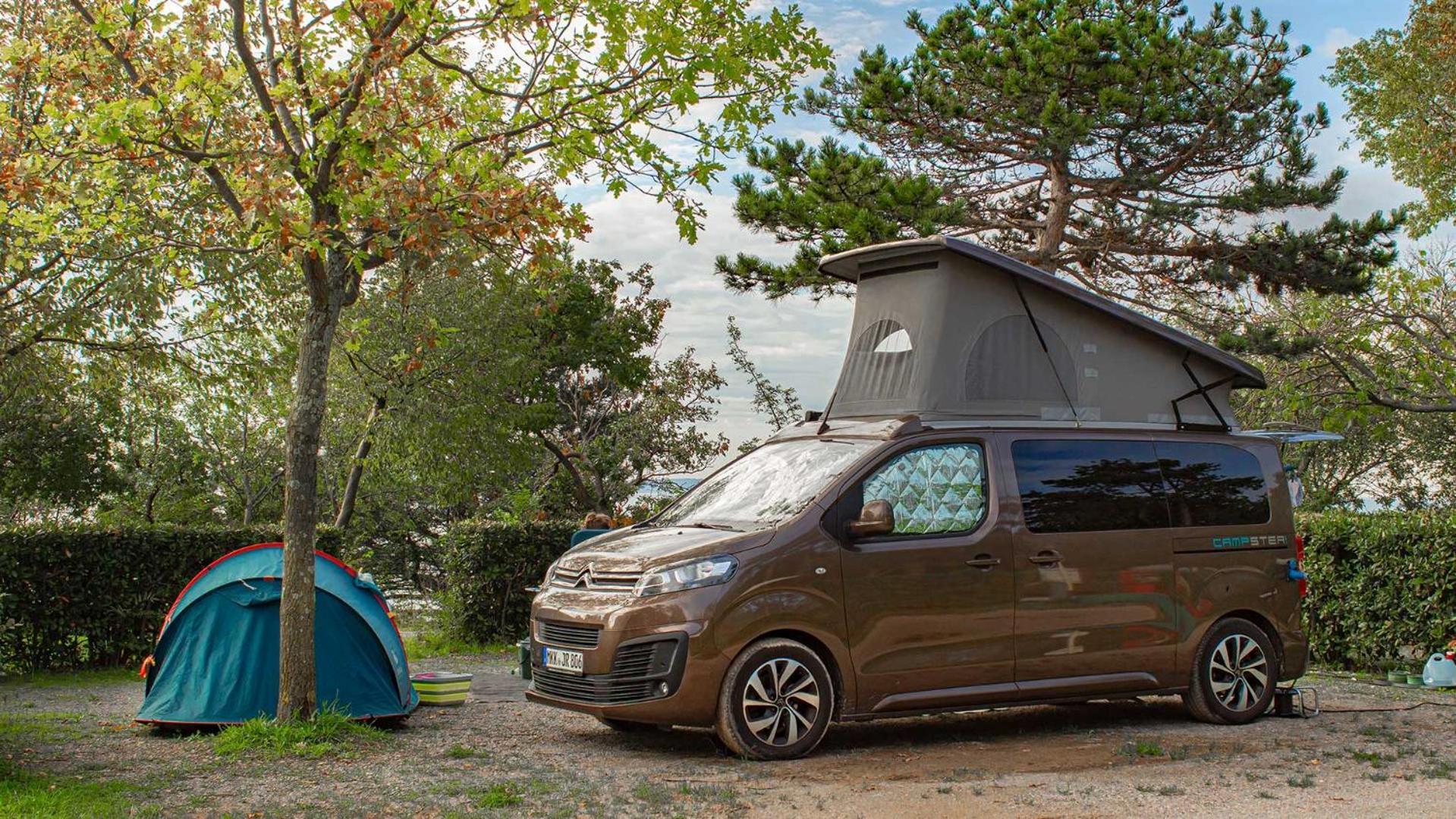 Camping Village Mare Pineta Sistiana Eksteriør billede