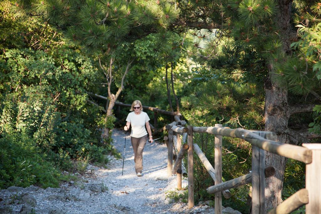Camping Village Mare Pineta Sistiana Eksteriør billede